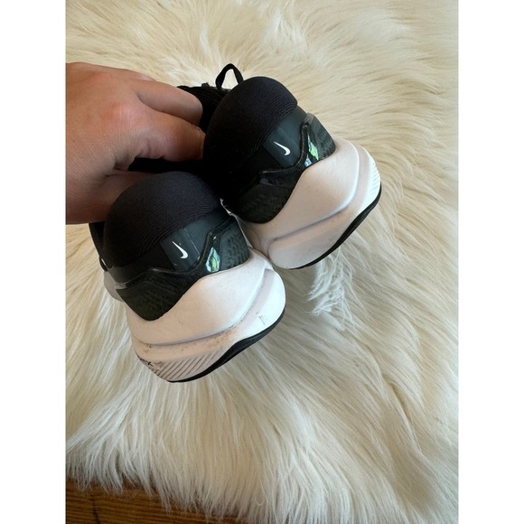 Nike black air zoom tennis shoes 5.5 - Picture 6 of 9